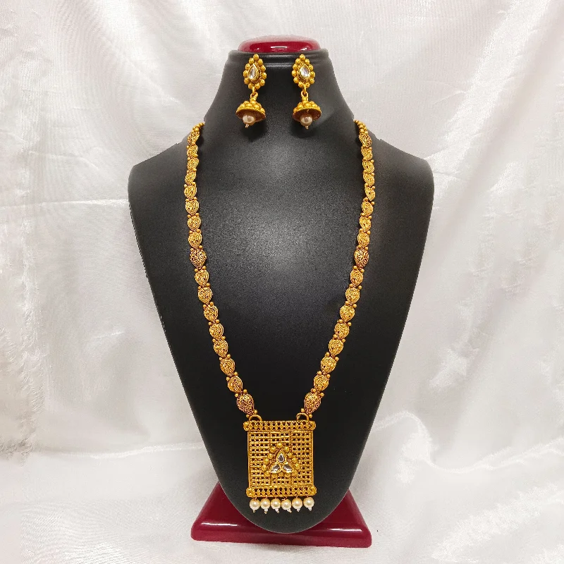 Bhavi Jewels Kundan Stone Gold Plated Necklace Set