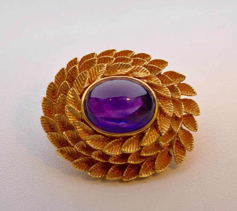 14K yellow gold Amethyst brooch, circa 1940