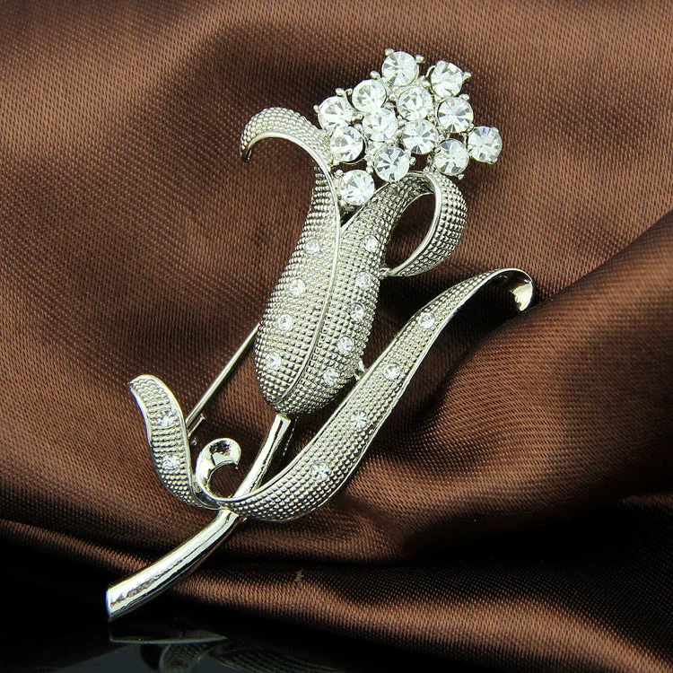 Silver Flower Pearl Rhinestone Brooch BR-910