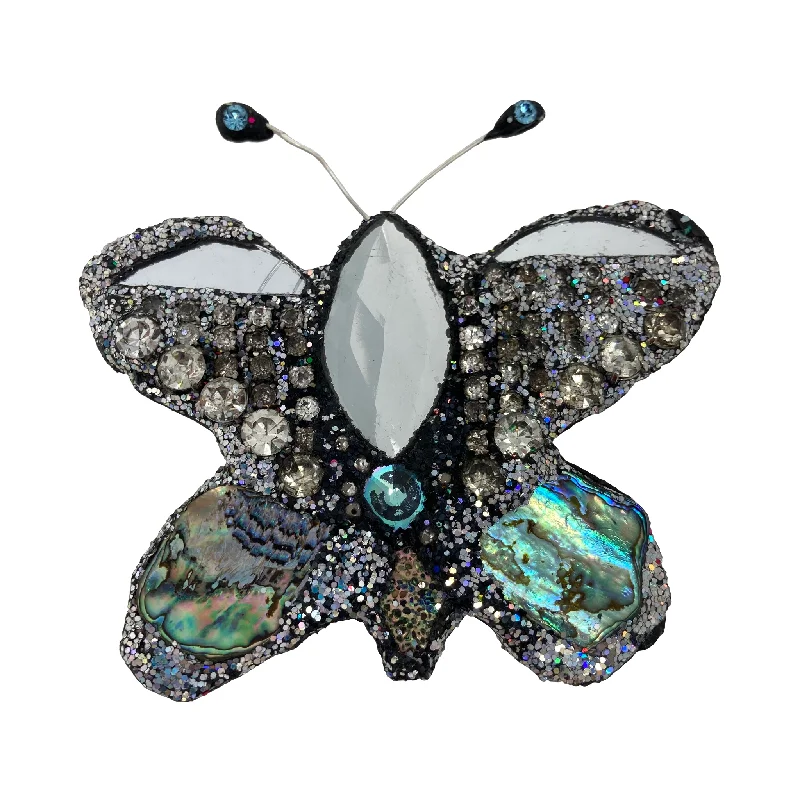 SILVER CLOUD -  POLLINATOR BROOCH, 2023