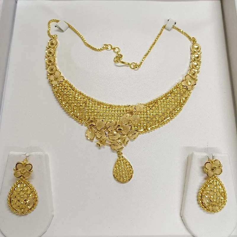 Pari Art Jewellery Forming Necklace Set