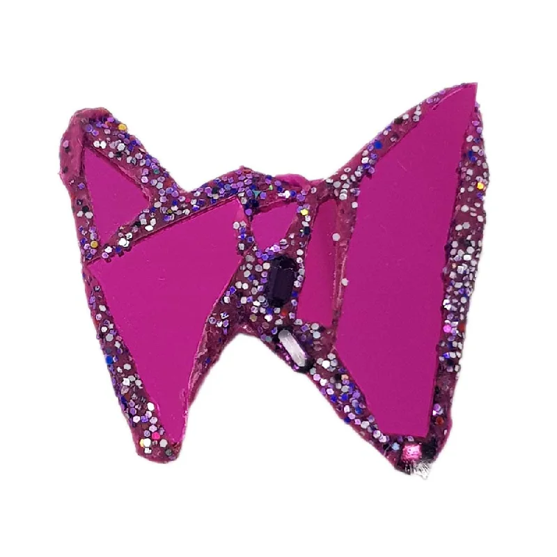 LETTER W -  PURPLE BROOCH