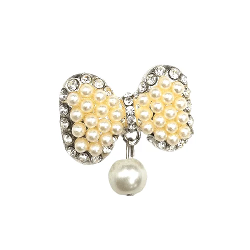 Diamonds and Pearls Bow Design Brooch