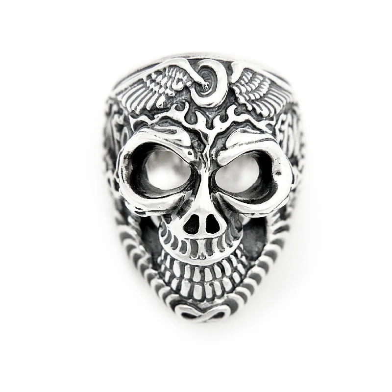 Flying Tire Graffiti Master Skull Ring